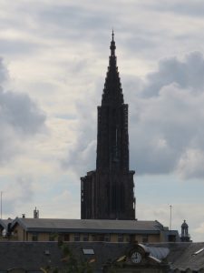 Cathédrale vue du toit tribunal